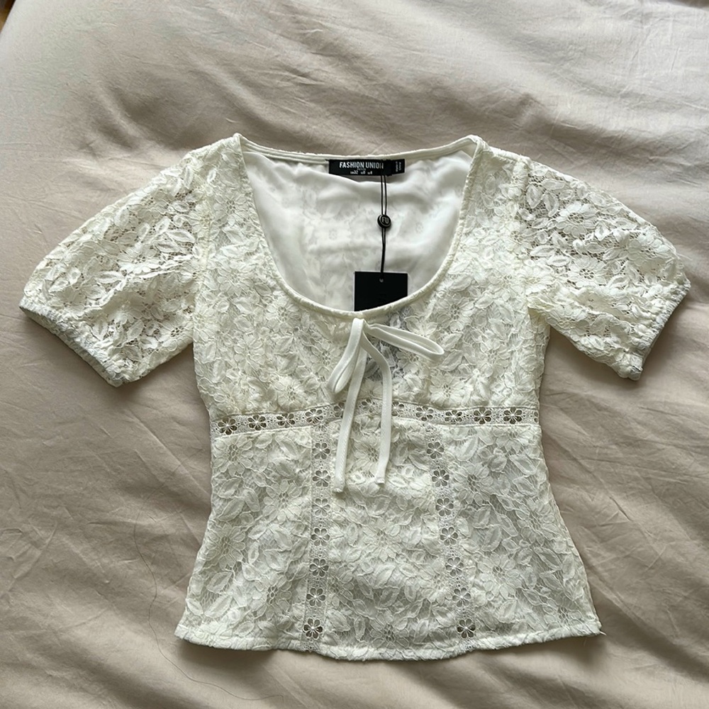 (3/$21) NWT Lace Spring / Summer Top | Size 0P